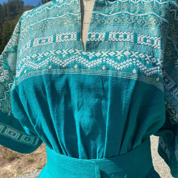 Vintage Boho Green Ethnic Embroidered Dress Southwest Central South America M L - Picture 3 of 10